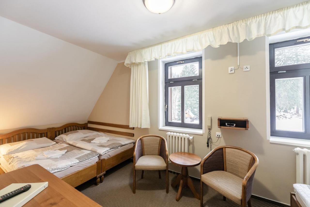 Hotel Perla Jizery Josefuv Dul Exterior photo